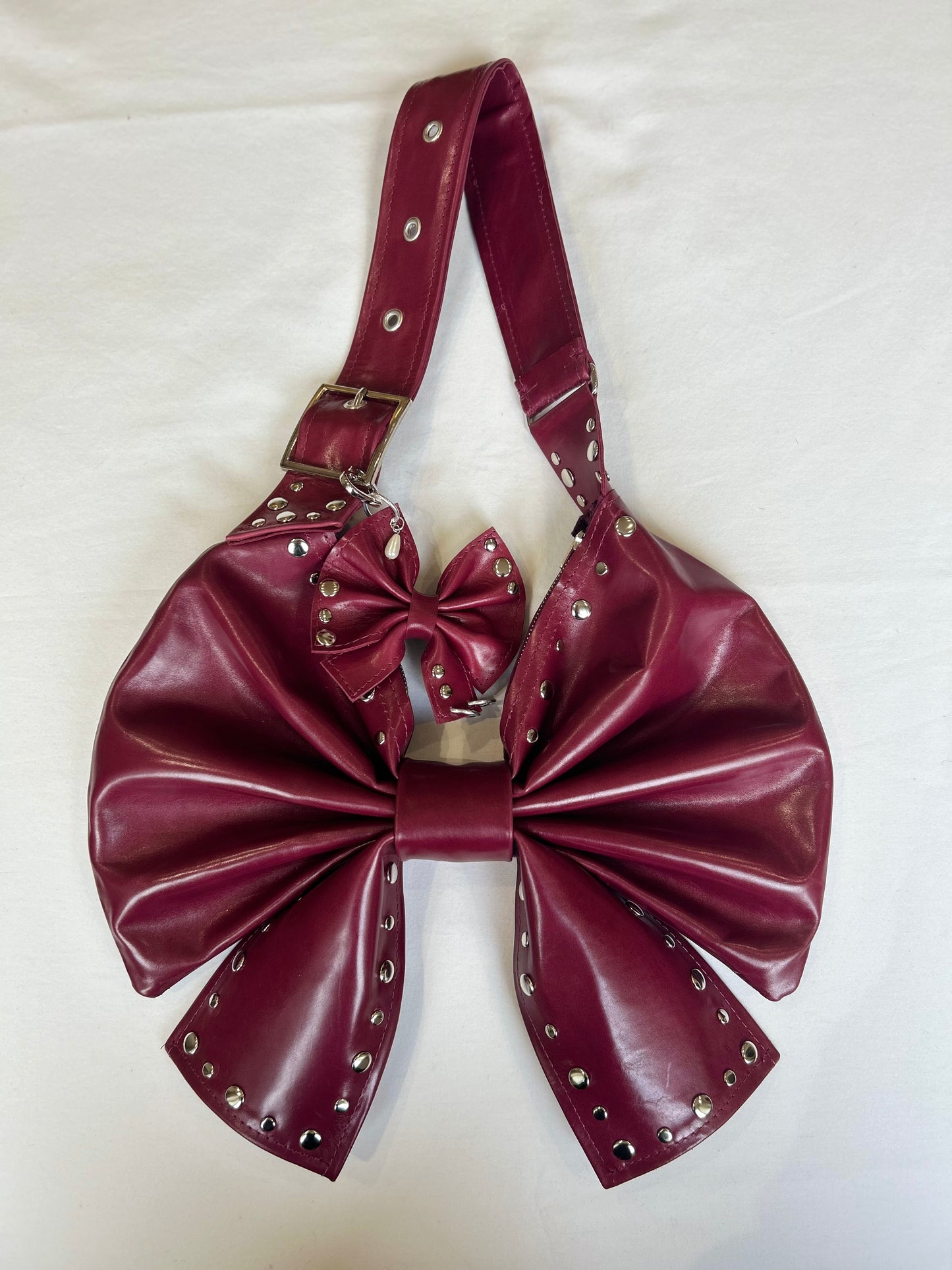 The Merlot Bow BagCharm🍷