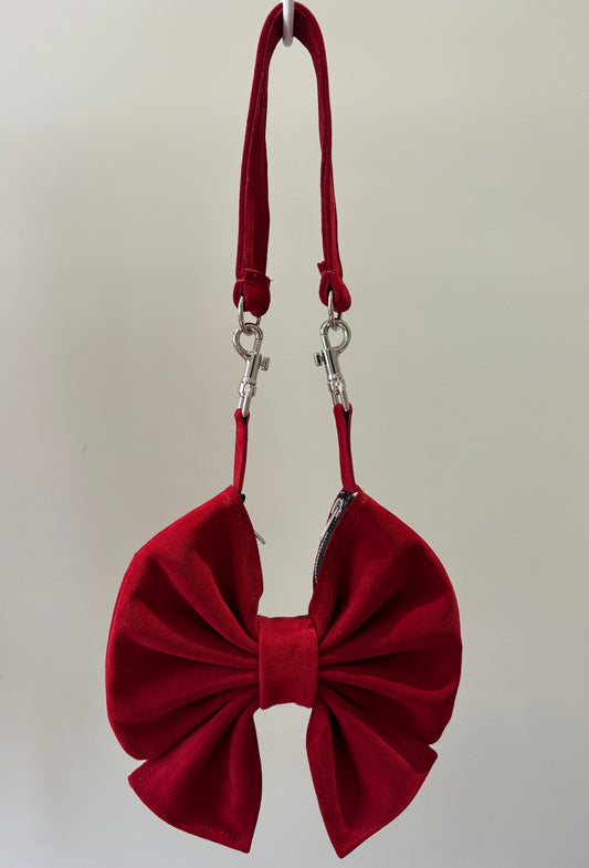 The Strawberry BowPurse🍓