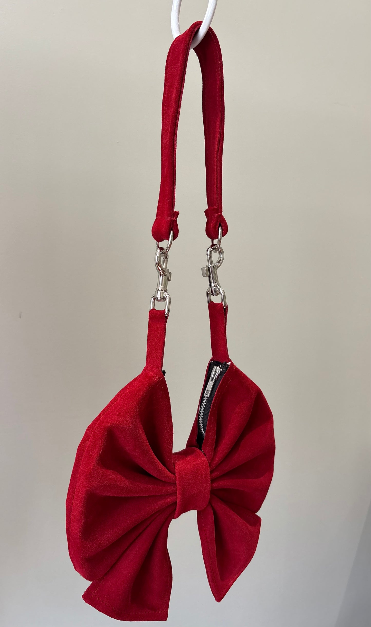 The Strawberry BowPurse🍓